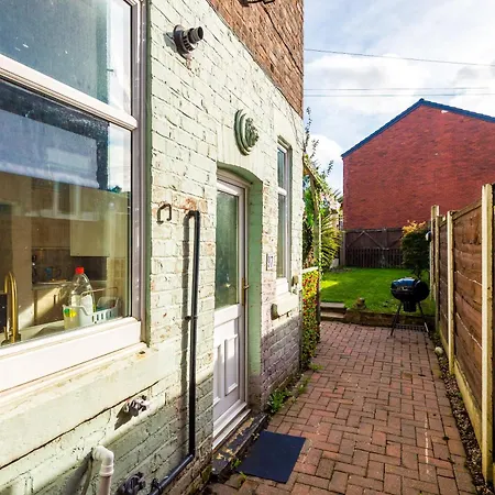 בית נופש Spacious 4br With 3 Baths,