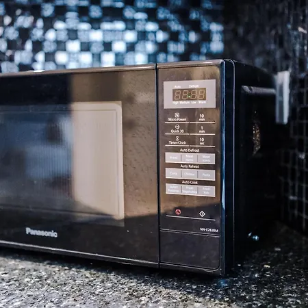 Stunning 5bed 3bath House, Parking, *