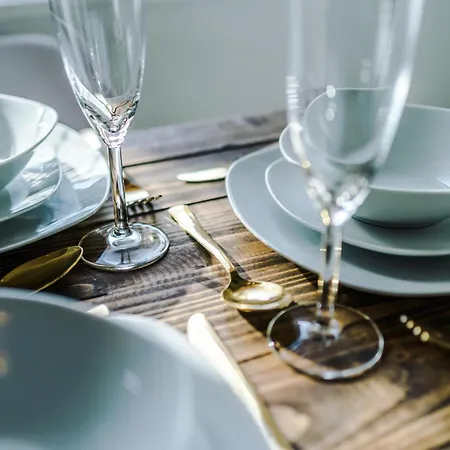 Spacious 4br With 3 Baths,