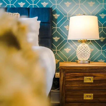 Spacious 4br With 3 Baths, בית נופש *