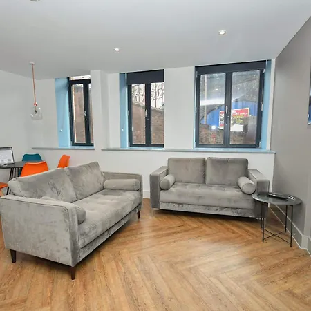 Appartement Modern 3bed Flat In W Security *