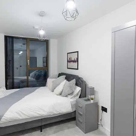 Apartment One Bed Flat 7 Mins Walk To Piccadilly *