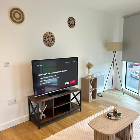 With - Terrace - Gym- Free Parking- Next To Man Stadium & Centre Apartment Manchester