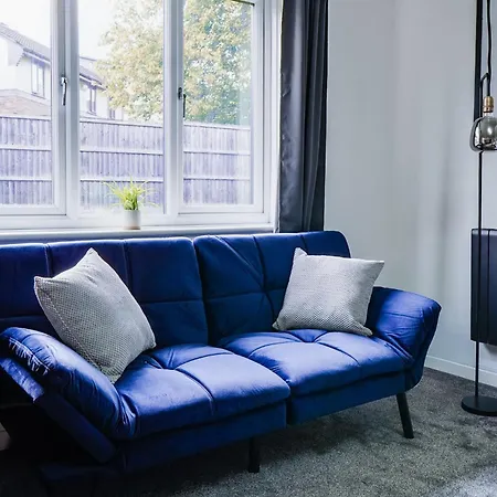 Apartment Modern 2Br City Flat Parking Sleeps 6