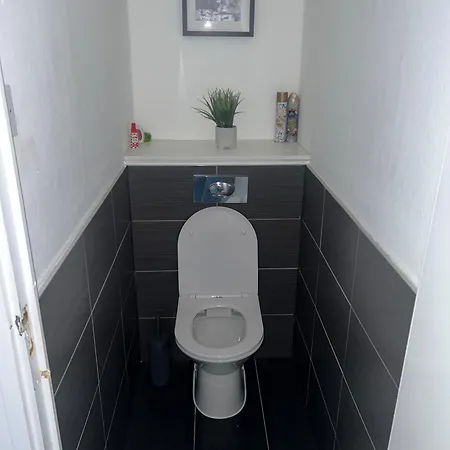 The Cosy Haven - 2 Bedroom House Гостевой дом