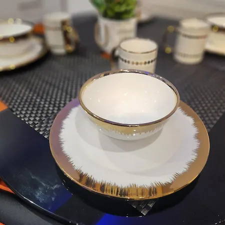 Charming Ground Floor Tudor Free Wifi