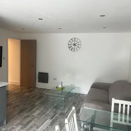 Apartamento 2 Bed - Sleeps 4 - Free Parking *