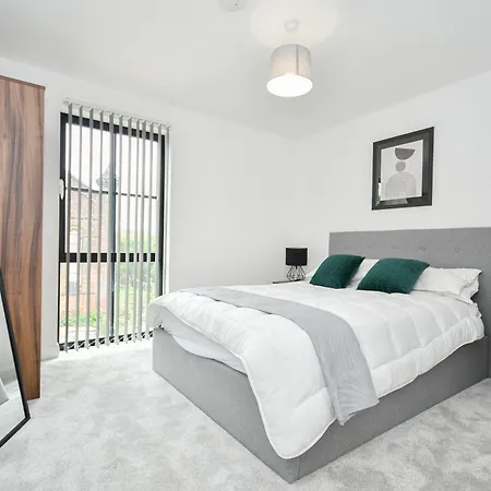 Modern 3br & 2ba With Free Parking, M4 Appartement Manchester