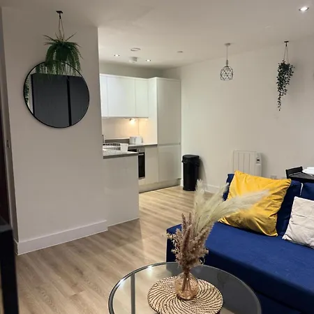 Elegant Near Stadium Free Parking