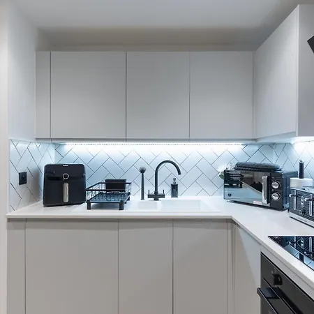 2 Bed Apartment, In The Heart Of Centre! 7 Mins Walk From Piccadilly Station! Apartman Manchester