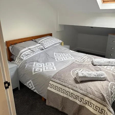 The Meadows - Flat 2