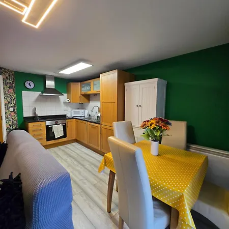 2 Bedroom Centre Манчестер