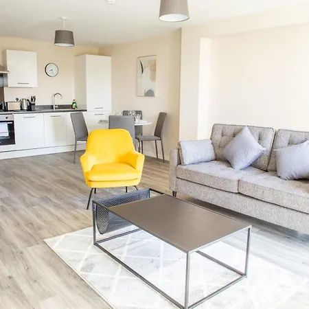 Bright 2 Bed With Juliette Balcony * マンチェスター