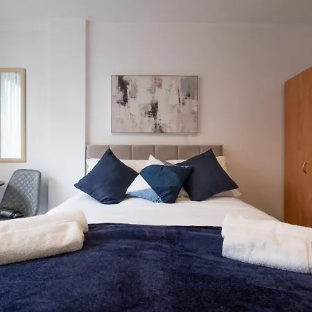 Διαμέρισμα Modern 2 Bed With Balcony By Arndale