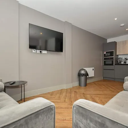 Modern 3bed Flat In W Security * Manchester