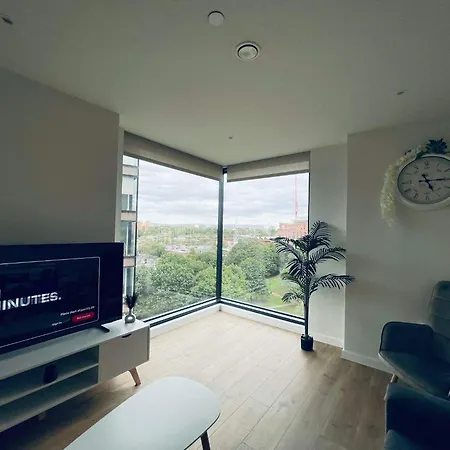 Sky View Centre Luxe - 2 Bedrooms Daire *