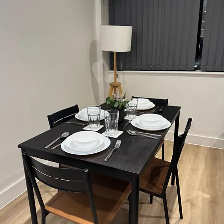 Lejlighed Elegant Near Stadium Free Parking