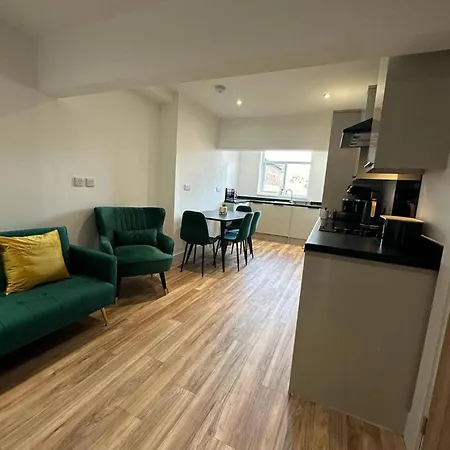 Apartamento 6 Guests Free Parking Old Trafford 20min Mánchester