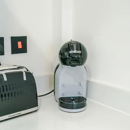 Apartmán Stylish 1bed Fast Wi-fi Easy Access To *
