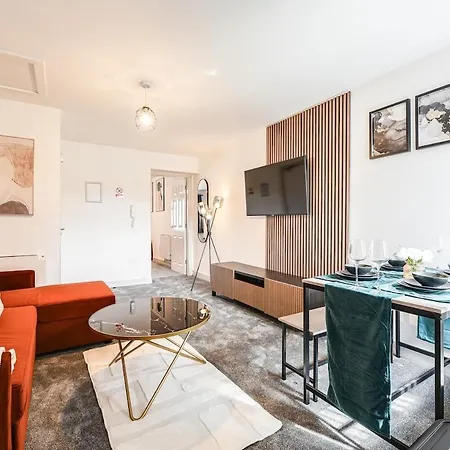 Апартаменты 1 Bed Near Coop Live Etihad Stadium