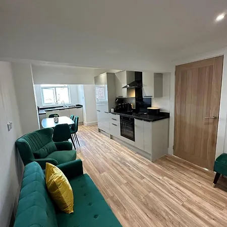 6 Guests Parking Near Old Trafford Football & Cricket 10 Mins To Ideal For Contractors & Professionals Apartamento Manchester