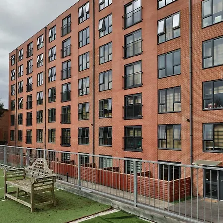 For Students Only - Tatton House In Manchester