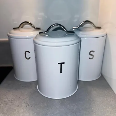 Elegant Near Stadium Free Parking Manchester