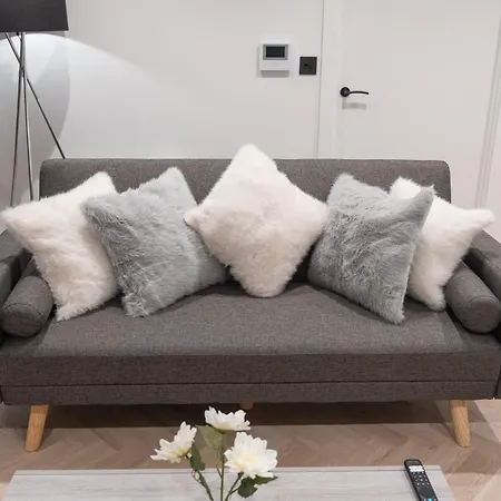 One Bed Flat 7 Mins Walk To Piccadilly Apartment Manchester