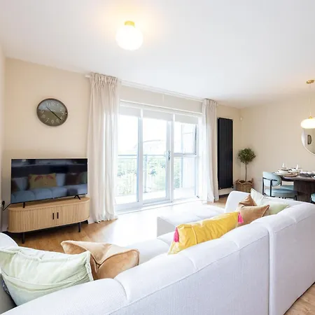 Luxe Life Quirky 2bed *