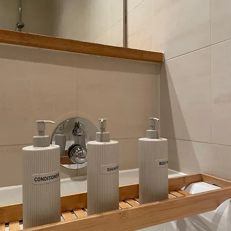 Stunning Centre Flat With A Terrace Apartman