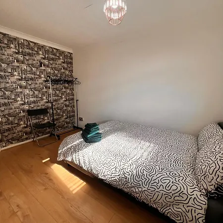 アパート Stylish To Rent 100m From The Etihad And Coop Live *