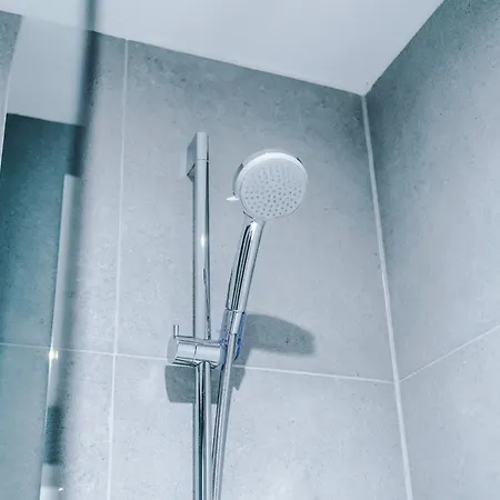 Stylish 1bed Fast Wi-fi Easy Access To Apartmán *