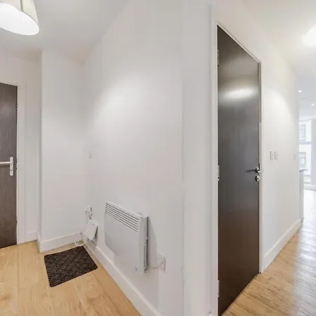 Orbit Modern 2 Bed 2 Bath Centre Apartament Manchester