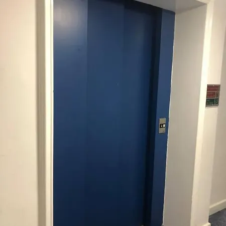 1 Bed Centre Flat Princess Street Lägenhet *