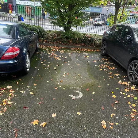 2br Flat - Free Parking - Old Trafford - Weekly Rates * 曼彻斯特