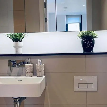 Apartment Sky View Centre Luxe - 2 Bedrooms *