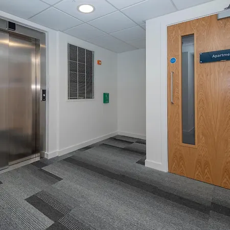 Stylish Two Bedroom With Balcony * Manchester