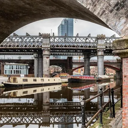 Stunning Centre Flat With A Terrace