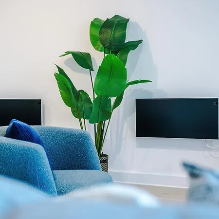 Stylish 1bed Fast Wi-fi Easy Access To