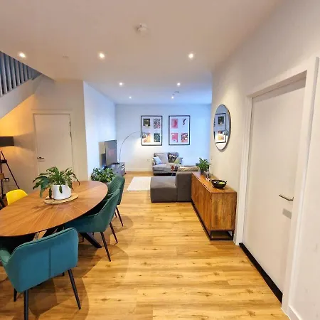 Premium Centre 3bed By Superhost