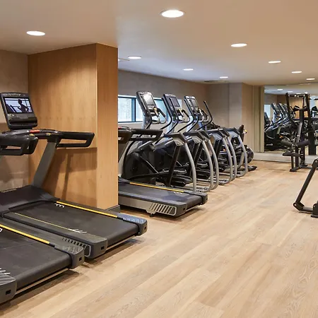 Marriott Piccadilly מלון 4*