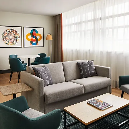 Marriott Piccadilly 4* مانشستر