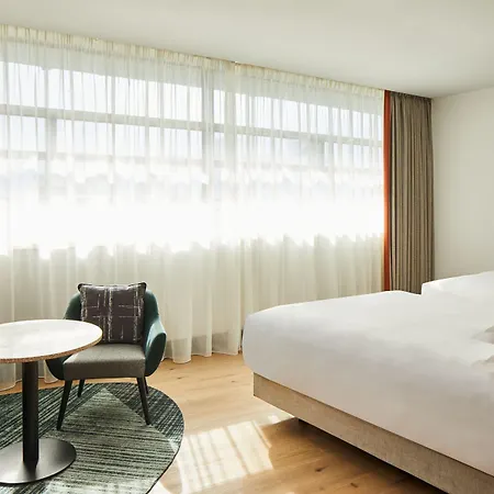 Marriott Piccadilly Hotel 4*