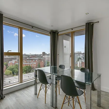 By Marriott Piccadilly Hotel Manchester