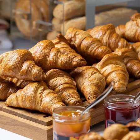 Hotel By Marriott Piccadilly Manchester