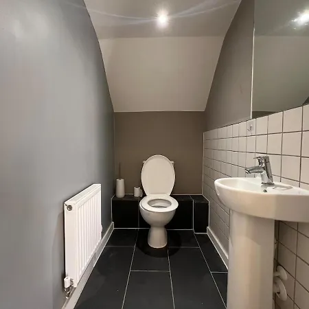 Modern New Build 3 Bed House Manchester Stockport Manchester