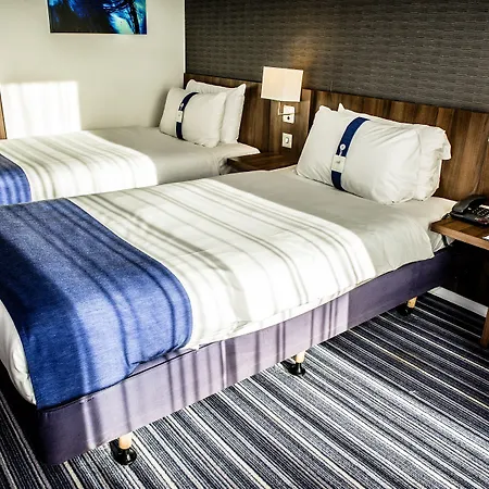 Hotel Express Centre By Ihg 3*