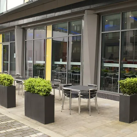 Hotel Express Centre Arena By Ihg 3*