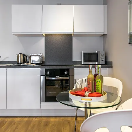 Отель Cove Minshull Street