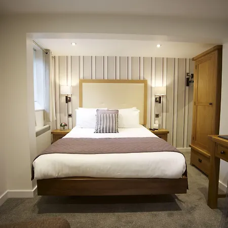 The Waterside And Leisure Club